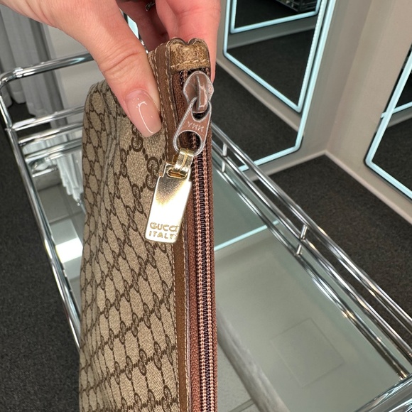 Gucci portfolio - Picture 6 of 8